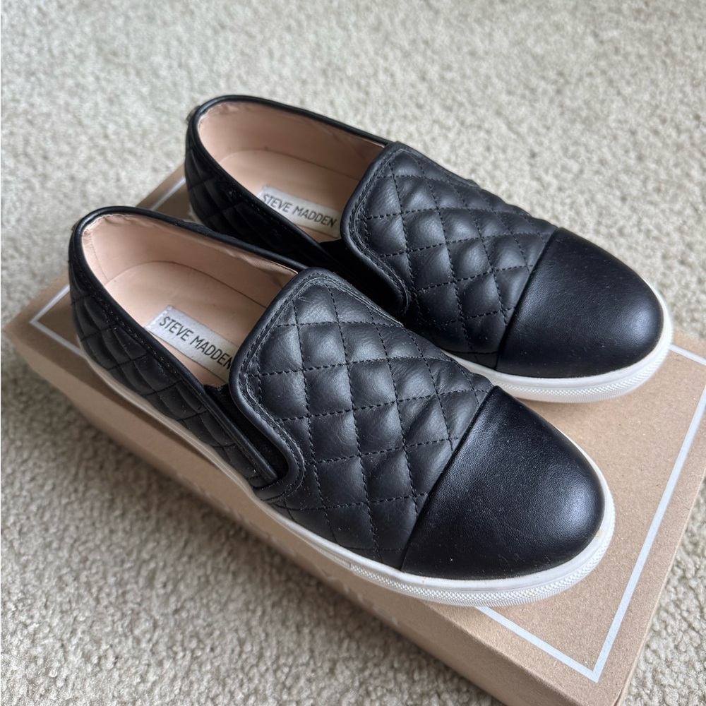 Steve Madden Black Leather Slip-On Shoes